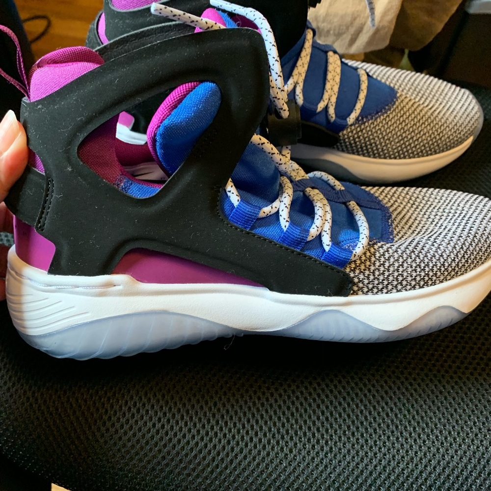 Brand bew AIR HUARACHE